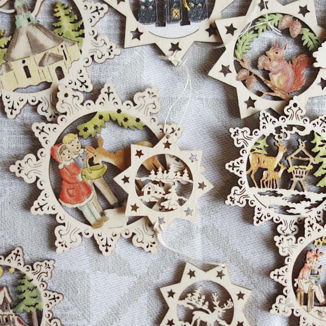 これが本場のクリスマスの楽しみ方 手工芸品と伝統の飾りに心奪われる 欧州のクリスマスマーケット